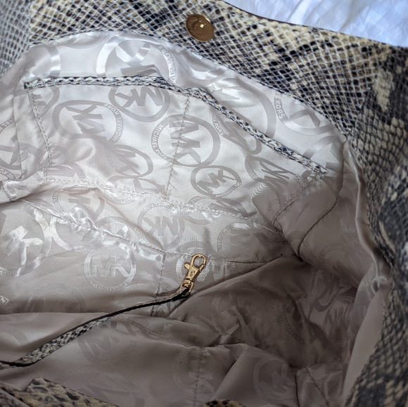 Michael Kors Python Print Bag - Picture 7 of 16